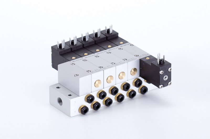 Csatlakozás az alaplapon